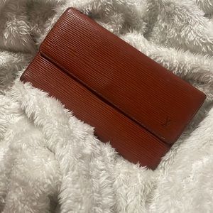 Authentic Louis Vuitton International Wallet